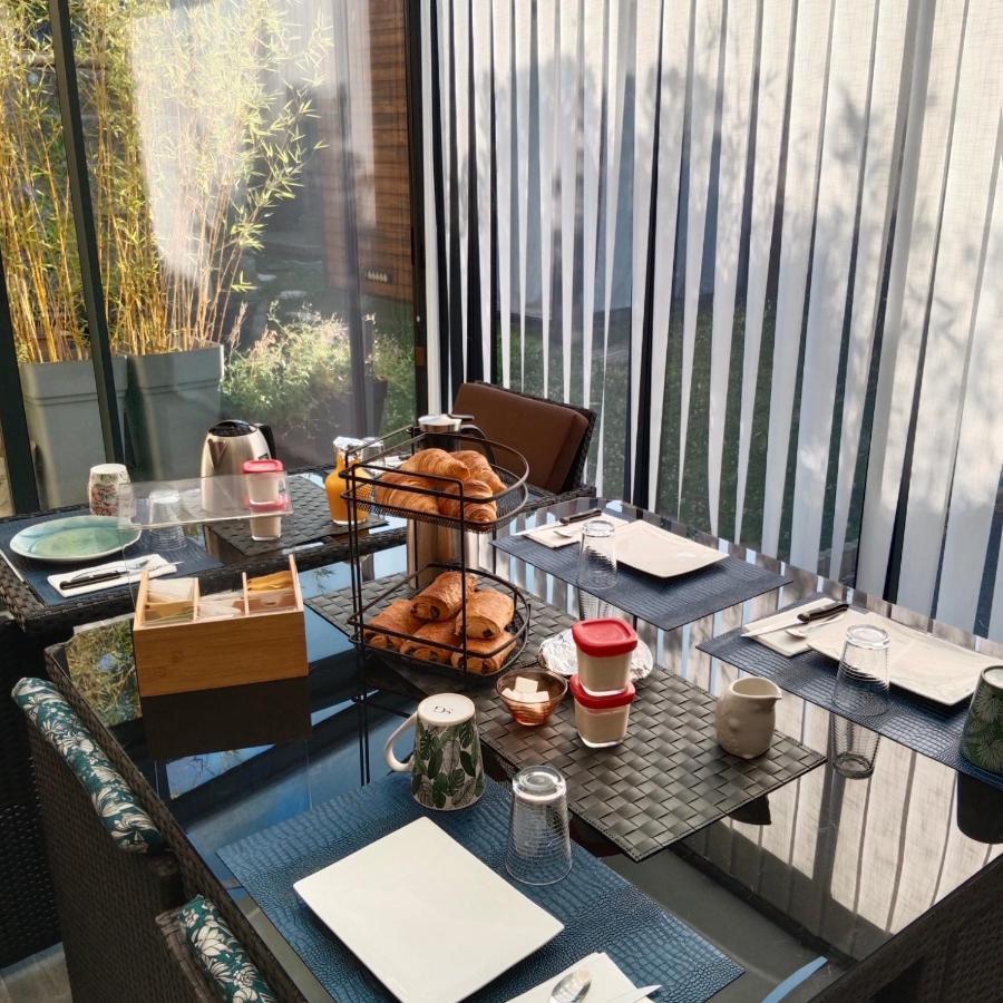 Le Cosy Cabarieu Bed & Breakfast Saint-Andre-de-Cubzac Bagian luar foto